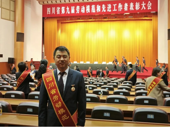 E7A94D3BE5D075103AB7FEFEDAE_4BB483D4_E099B