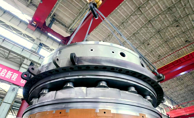 水轮机装配现场！！！！Ｊ芊谜吖┩