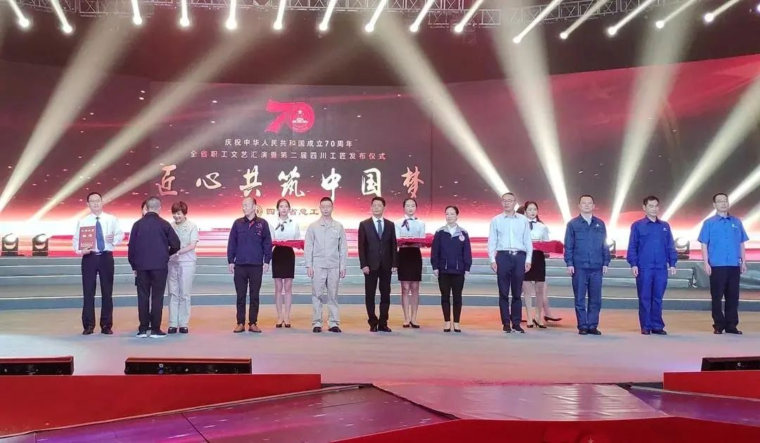 8B9C2110AA1166A2A8189E82FCD_244EF8B5_19E4E