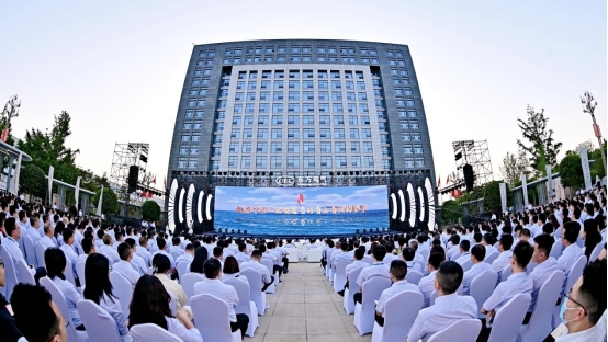 77EB61CC3FAD6873B17E51FD202_518C9EF8_29107