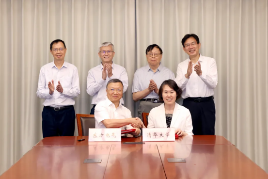 15D1F2EEFEA3FEA7A54A43E31D6_799C81B8_C7B4A